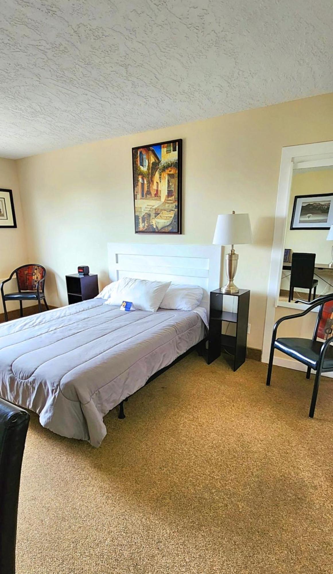 The Medicine Hat Villa Ngoại thất bức ảnh